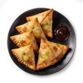 Samosas mit Tamarind Chutney